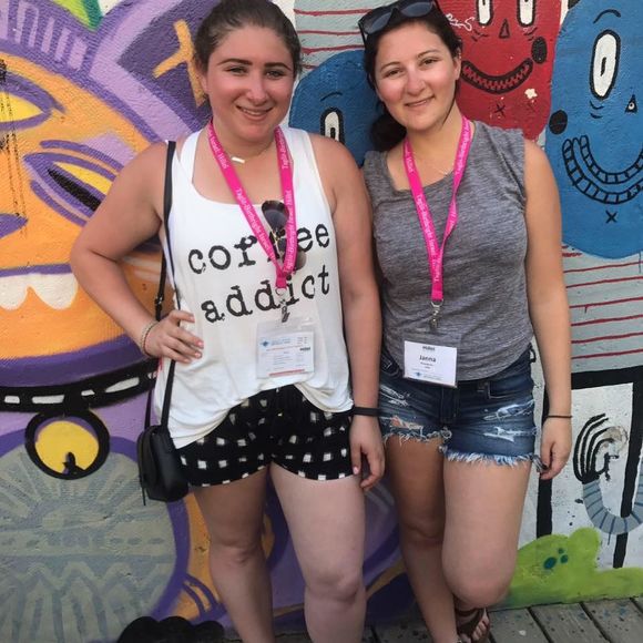 Meet your Posher, Emily - Picture 1 of 1