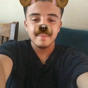 Meet your Posher, Emmanuel