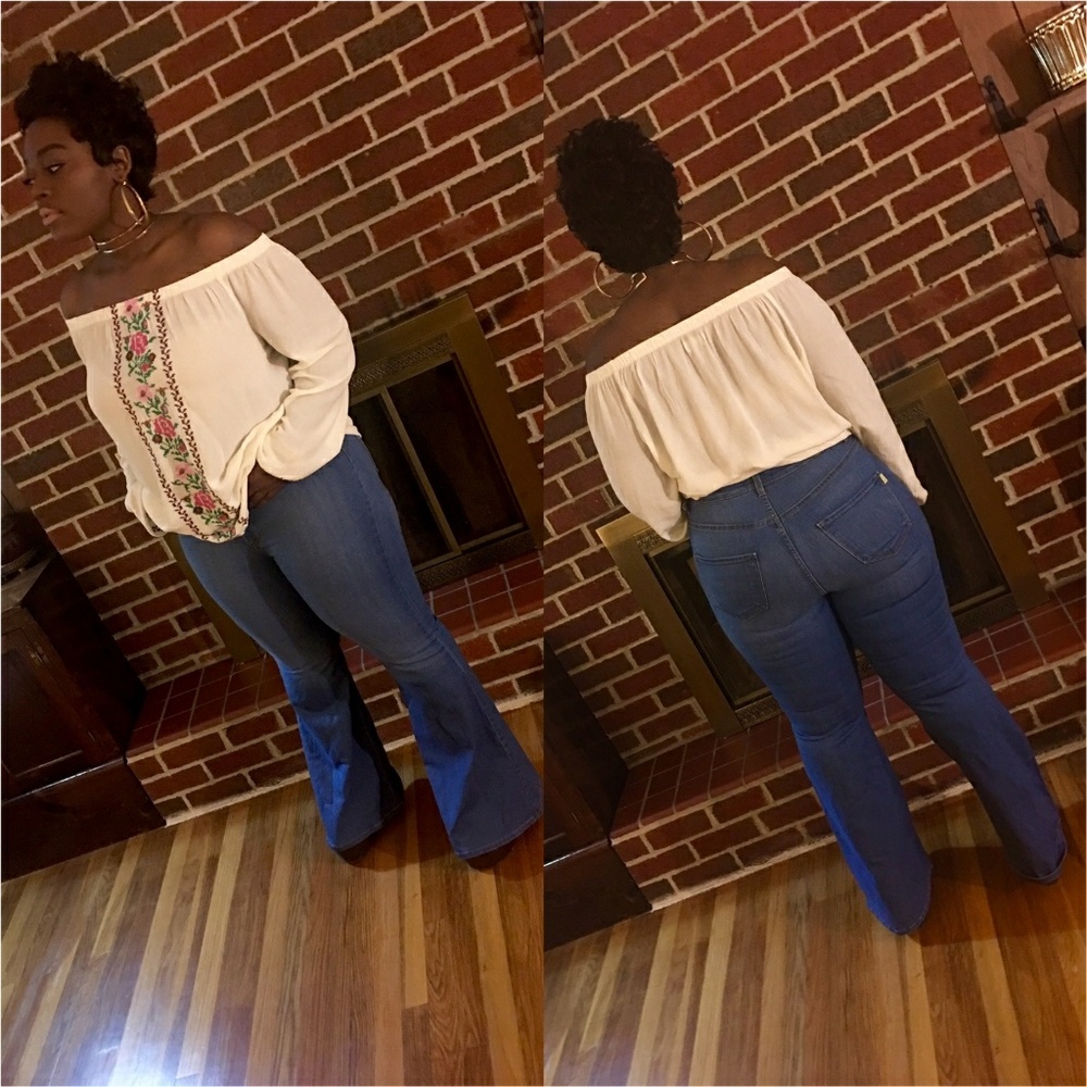 Plus size bell bottom jeans - Picture 2 of 7