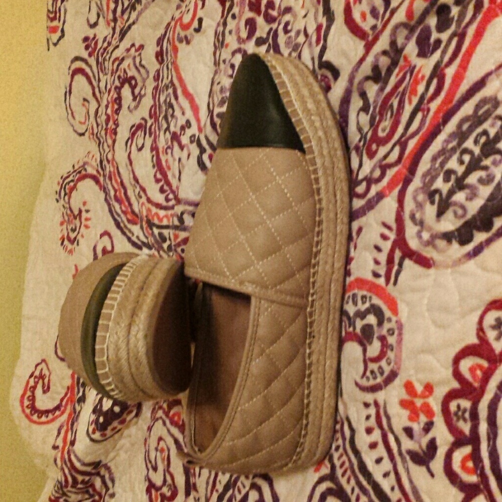 Shoes - Picture 3 of 3