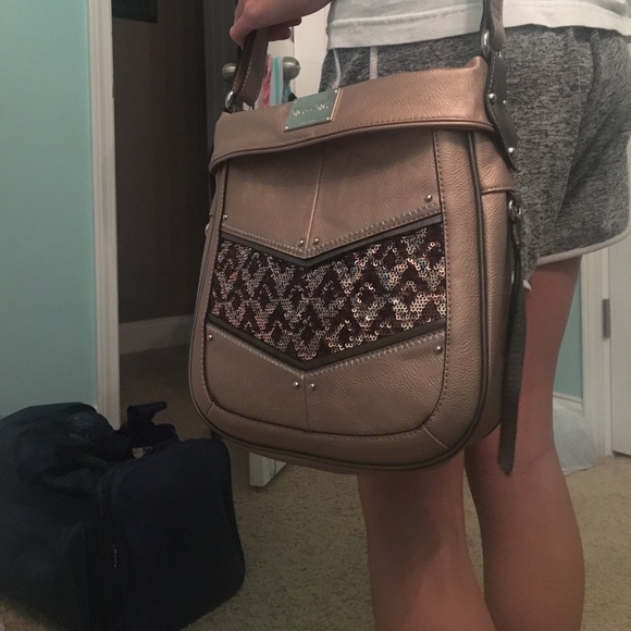 miss me purse. - Picture 2 of 3