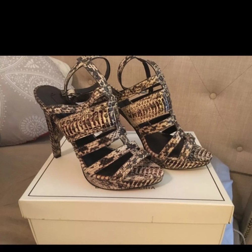 BCBG heels