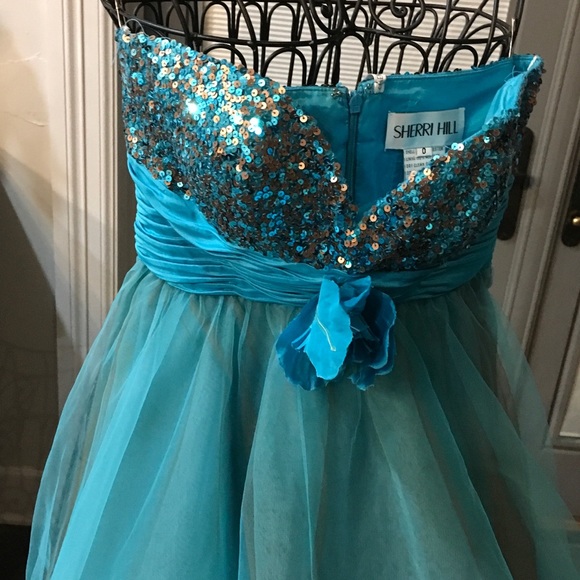 Sherri Hill Dresses & Skirts - Dress