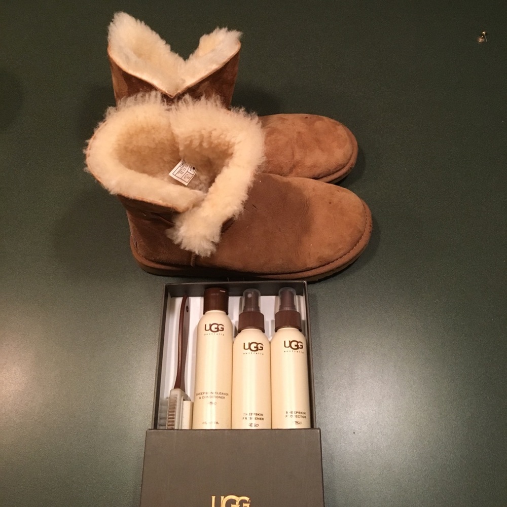 Uggs with Sheepskin Care Kit