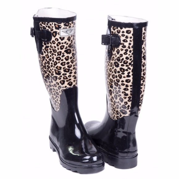 Women 14" Leopard Design Rubber RainBoots - Picture 2 of 3