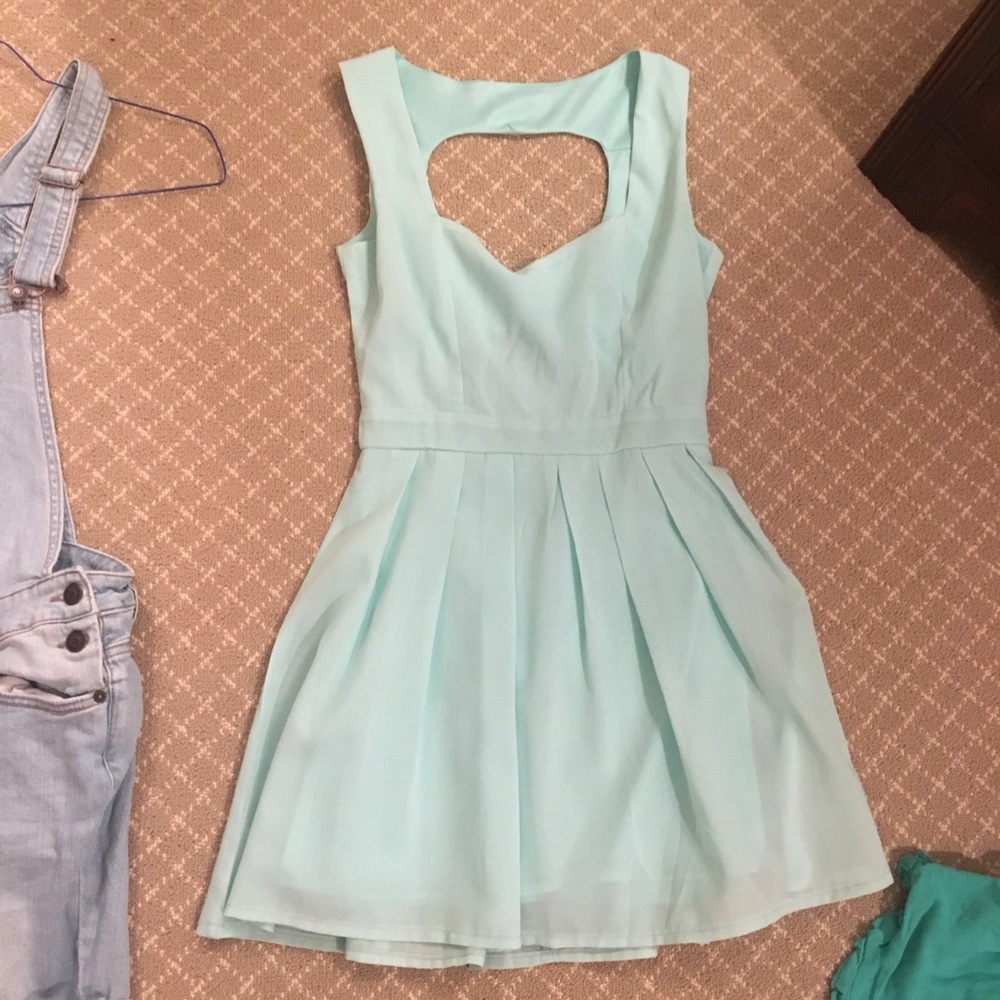 Cute turquoise dress
