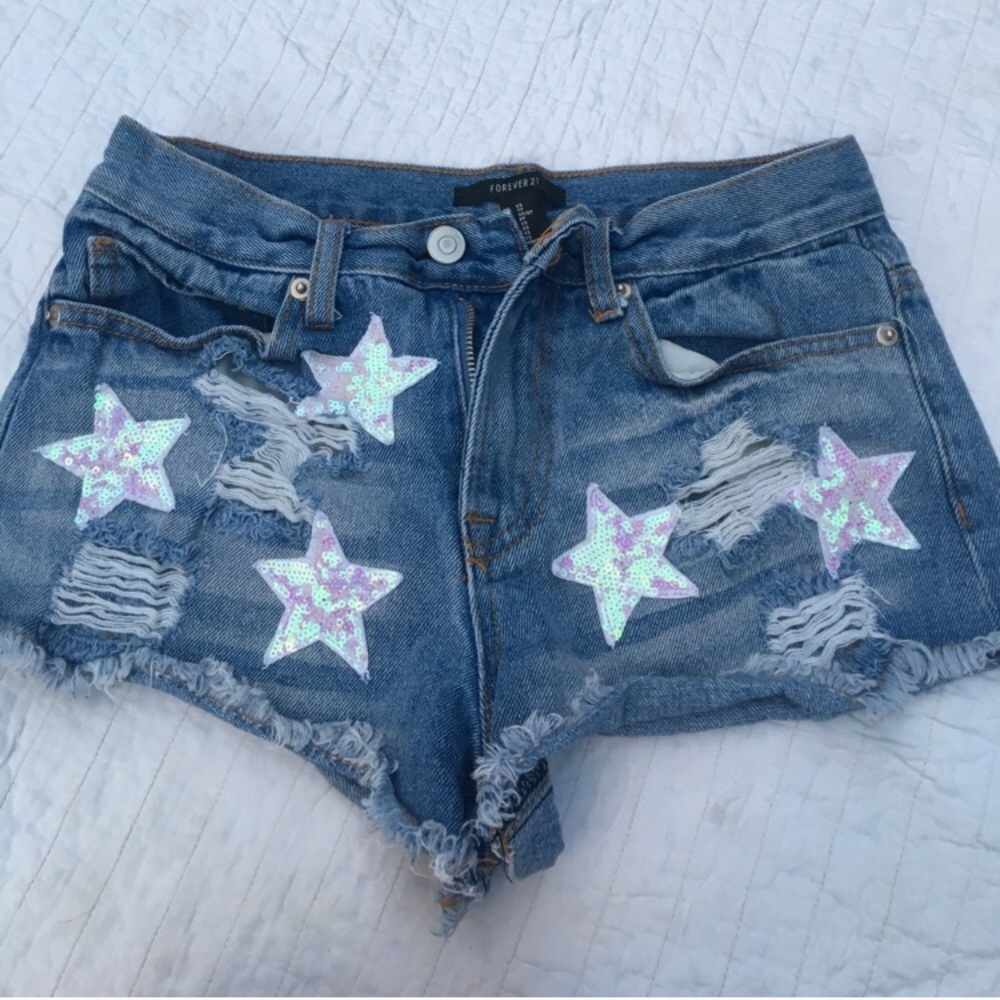 STAR SHORTS