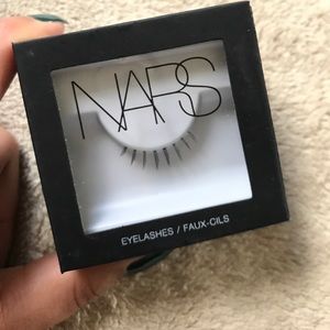 NEW Nars False Bottom Lashes