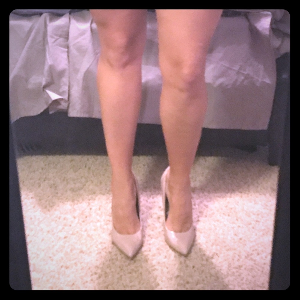 Sleek tan Steve Madden heels
