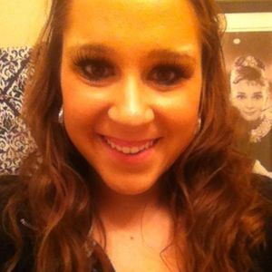 Meet your Posher, Holly