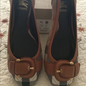Burberry flats