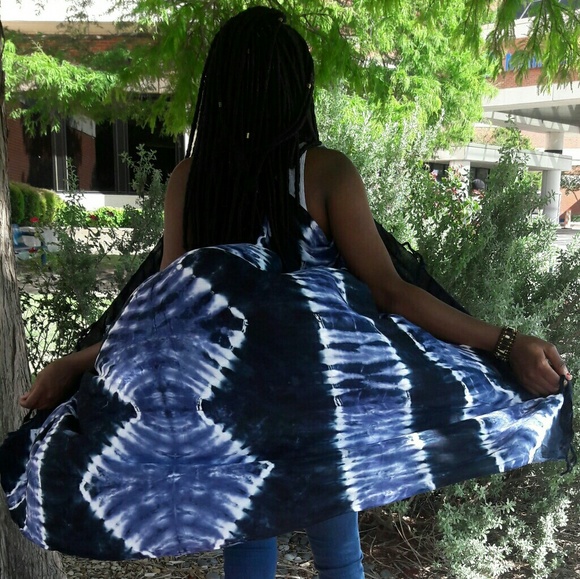 Cover-up/sarong - Picture 3 of 3