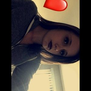 Meet your Posher, Angelique