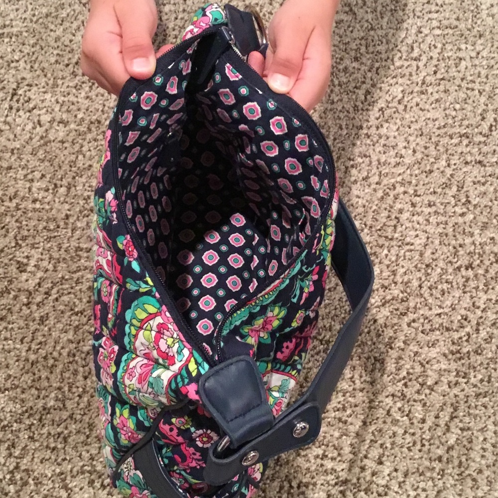 Vera Bradley Cargo Crossbody Petal Paisley 5014 - Picture 6 of 6