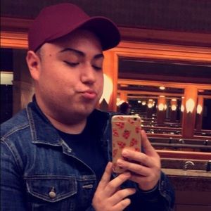 Meet your Posher, Jorge f