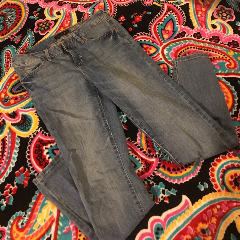 Light washed jegging jeans from Aeropostale size 8