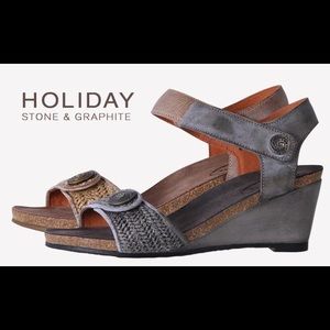 Taos Wedge Sandals