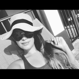 Meet your Posher, Anohiska