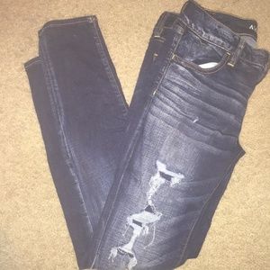 Dark-wash Destroyed Jeggings