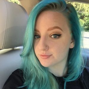 Meet your Posher, Annie