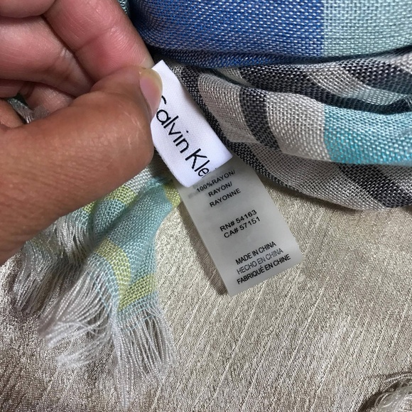 CALVIN KLEIN AQUA STRIPED SCARF 27" - Picture 4 of 5