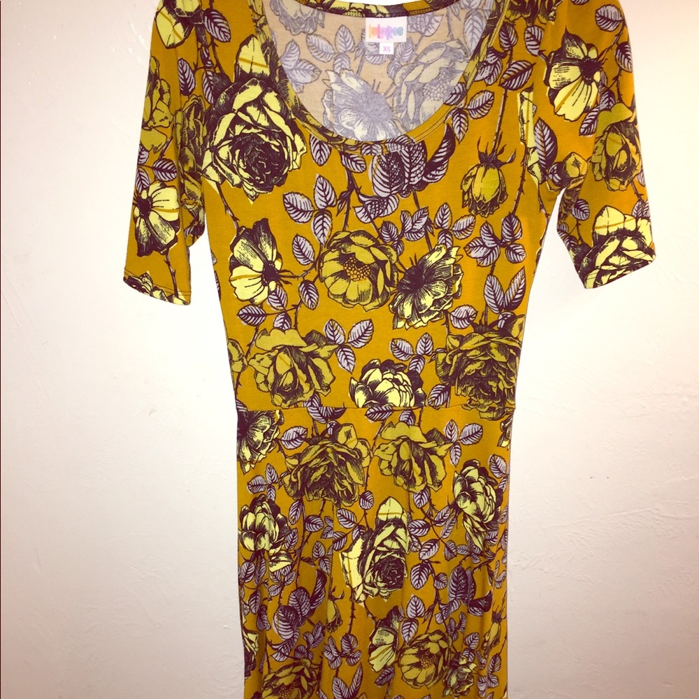 LuLaRoe Ana XS yellow gold roses