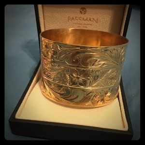 Hawaiian bangel 14k solid