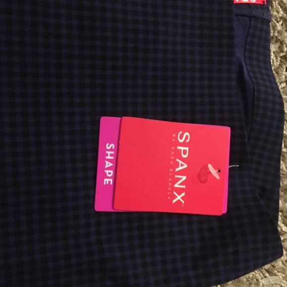 NWT Spanx girl short shaper - Picture 3 of 5