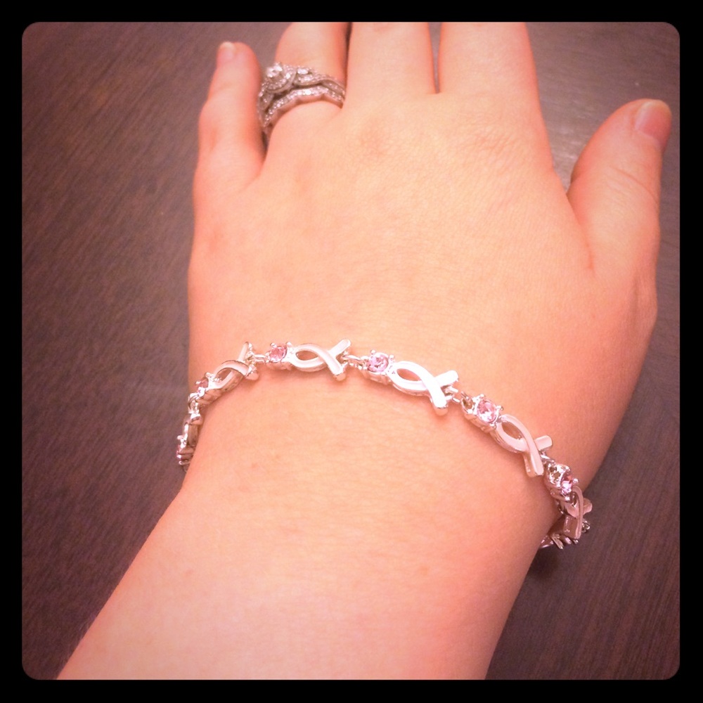 🛍Dainty breast cancer bracelet