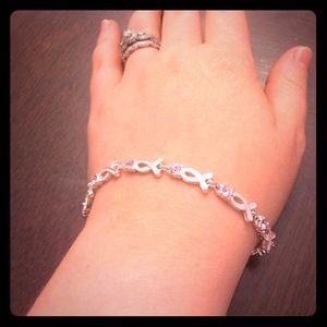 🛍Dainty breast cancer bracelet