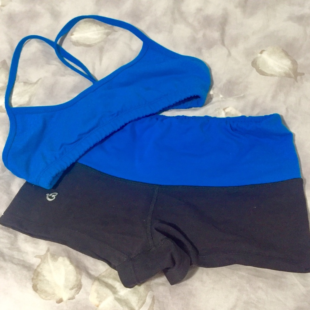 Via Prive Sports bra and workout shorts set
