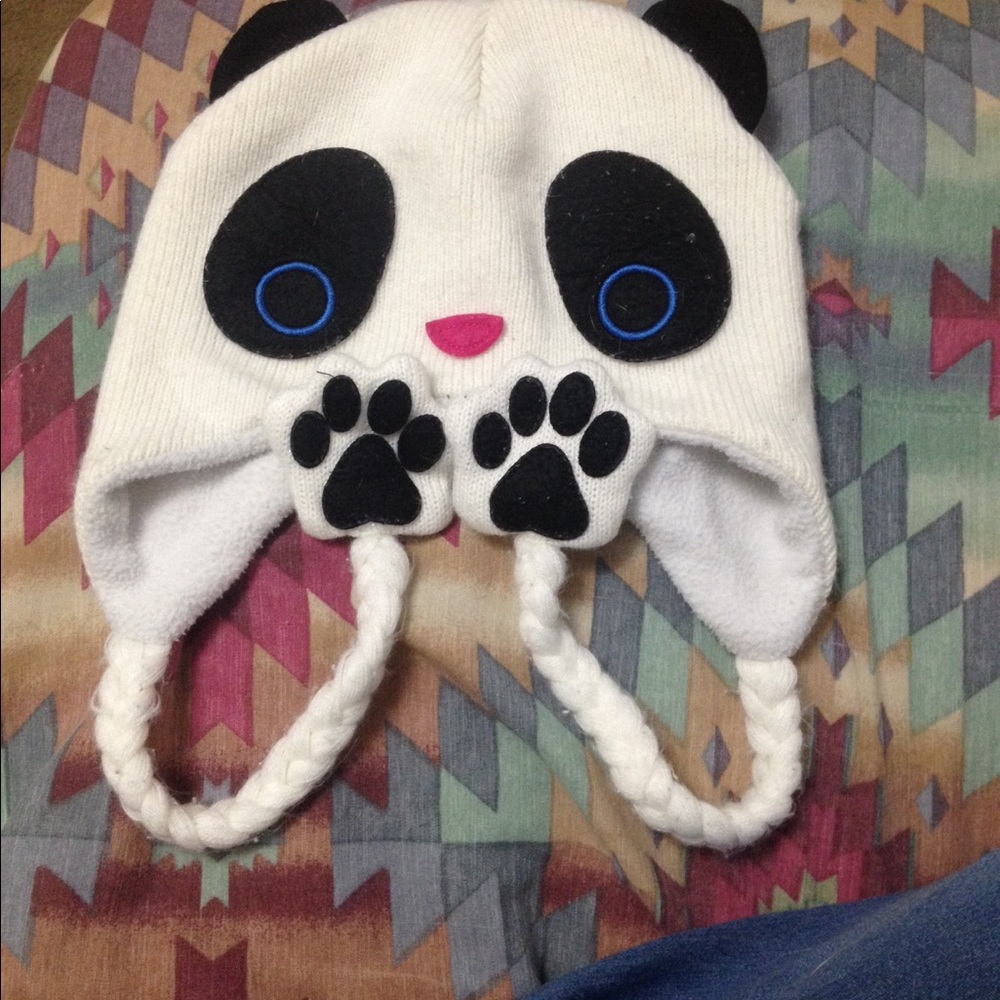 Panda Hat W Paws
