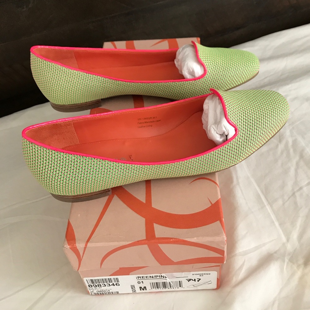 Green/Pink flats