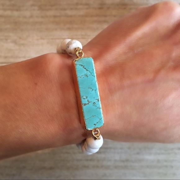 ☀️Boho Turquoise Howlite Stretch Bracelet☀️ - Picture 4 of 5