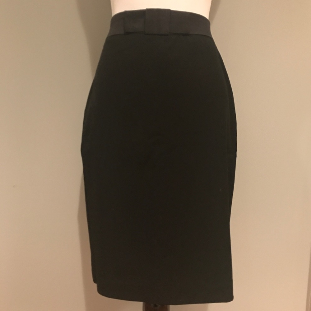 🆕 NWT Ann Taylor Pencil Skirt with Bow 🎀
