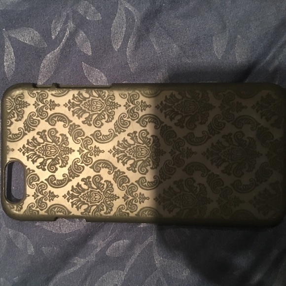 Phone case - Picture 1 of 4