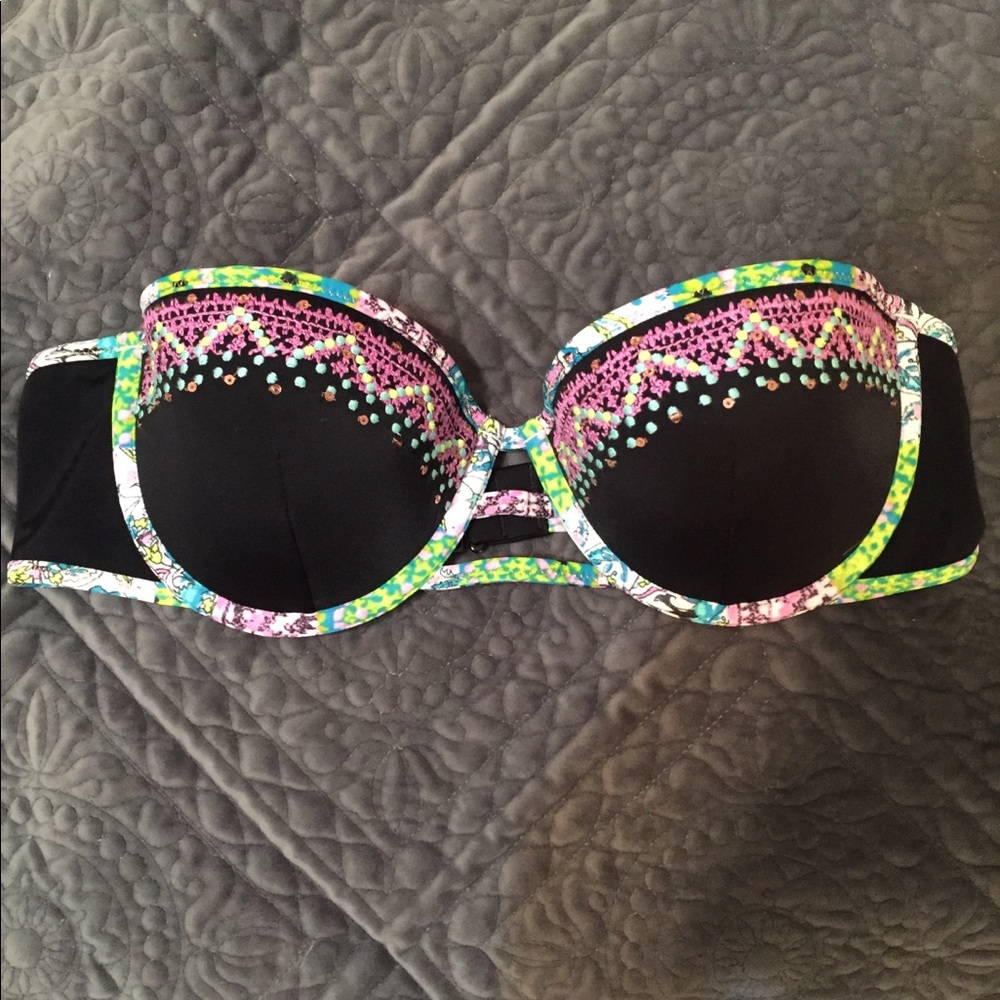 Swim top from Victoria secret!