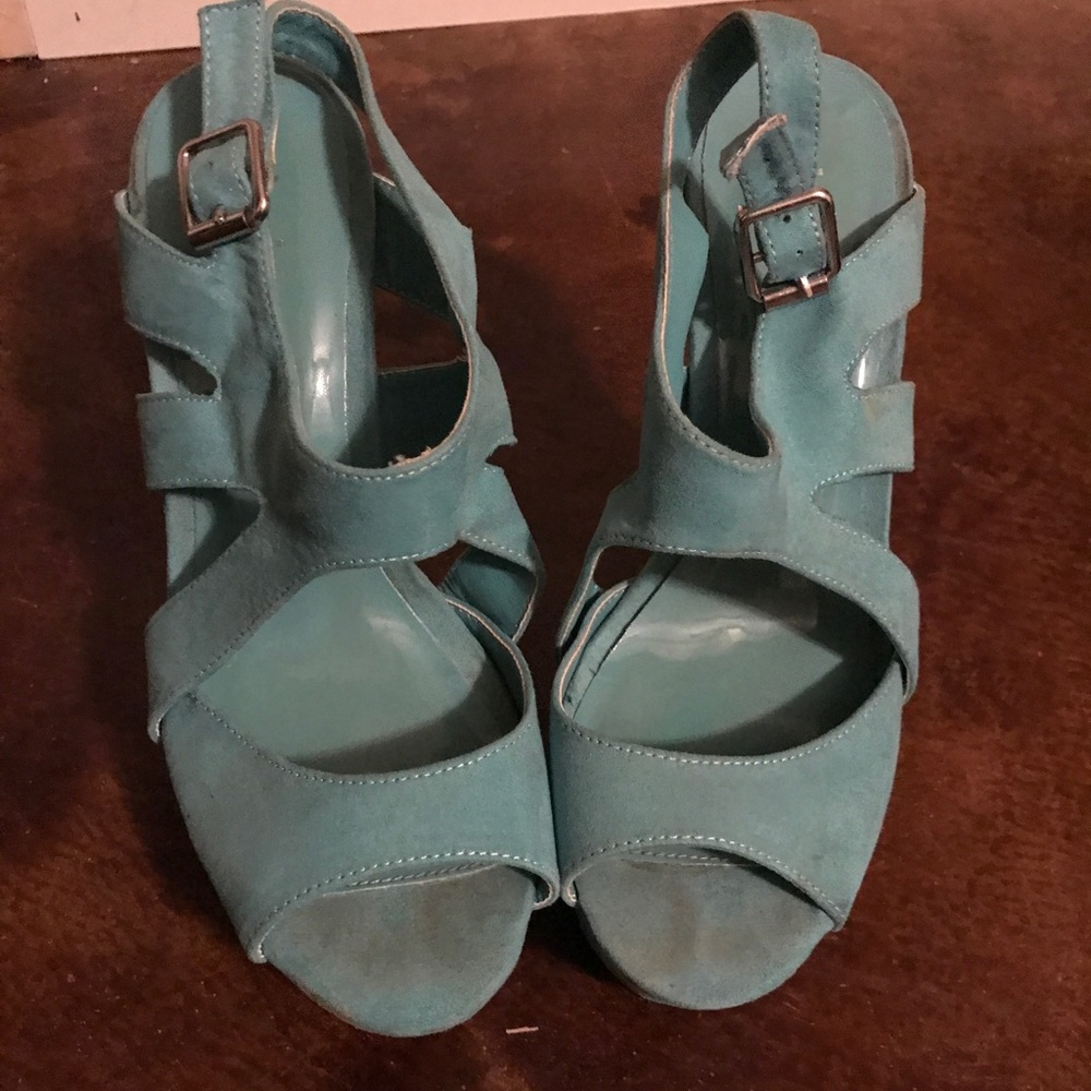 Turquoise blue strappy wedges