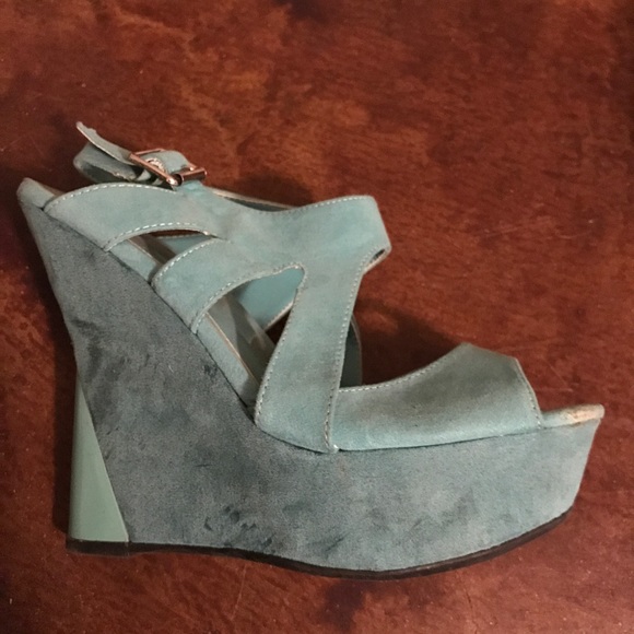 Turquoise blue strappy wedges - Picture 2 of 2