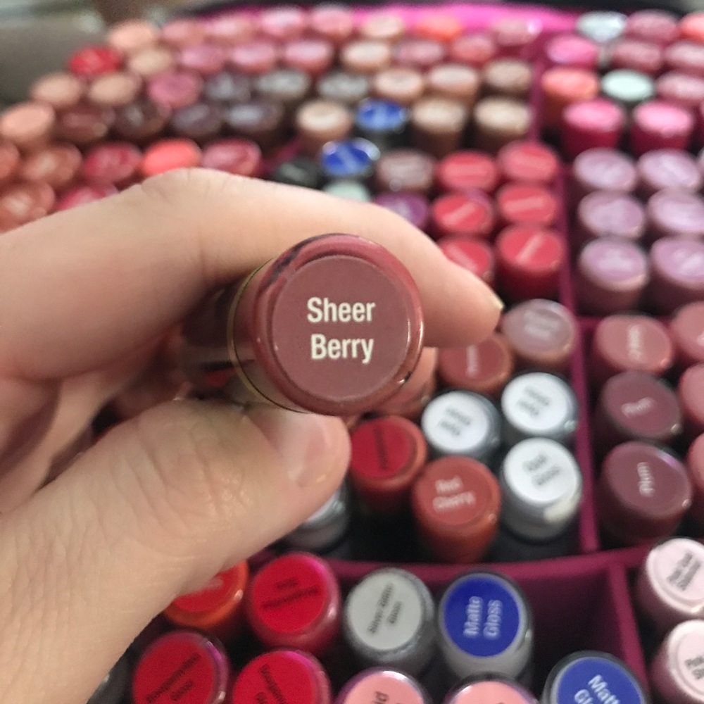 Sheer Berry Lipsense