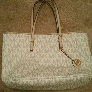 Michael Kors purse