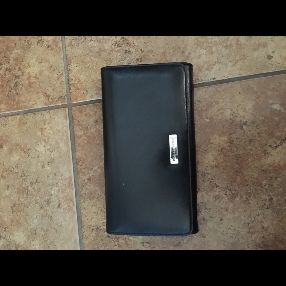 Nine&company wallet