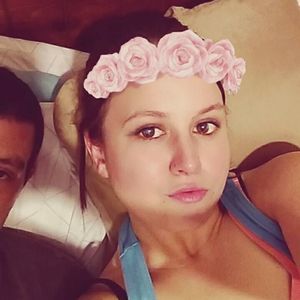 Meet your Posher, Lara