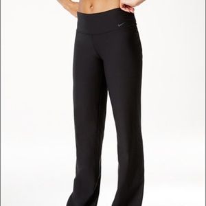 Nike- Dri-Fit Legend Pant