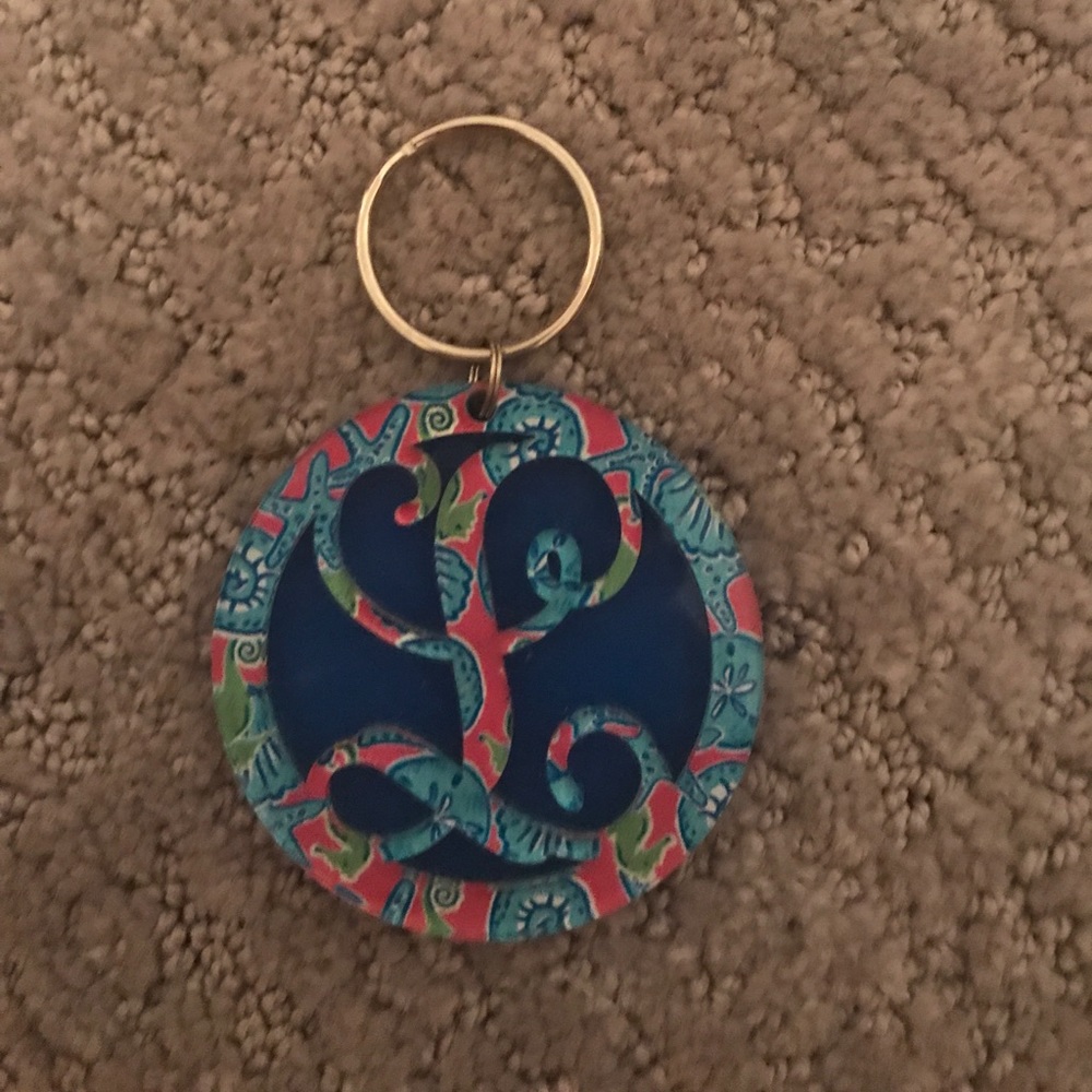 Lilly Pulitzer L keychain