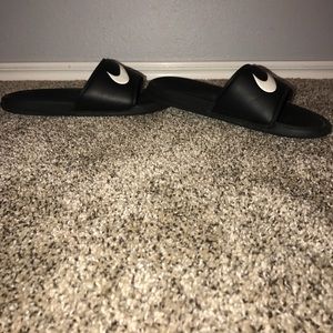 Nike slides