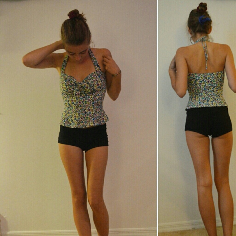 🌸 Coco Rave Floral Tankini 🌹