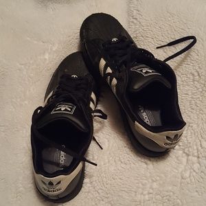 ADIDAS ORIGINAL SNEAKERS