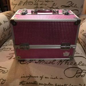 Cosmetics Train case