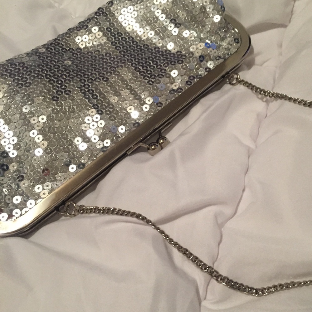 Silver clutch